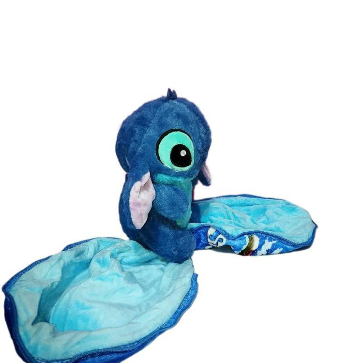 عروسک استیچ اورجینال ایستاده، ارتفاع حدود ۲۰ سانتیمتر، ضد حساسیت و قابل شستشو