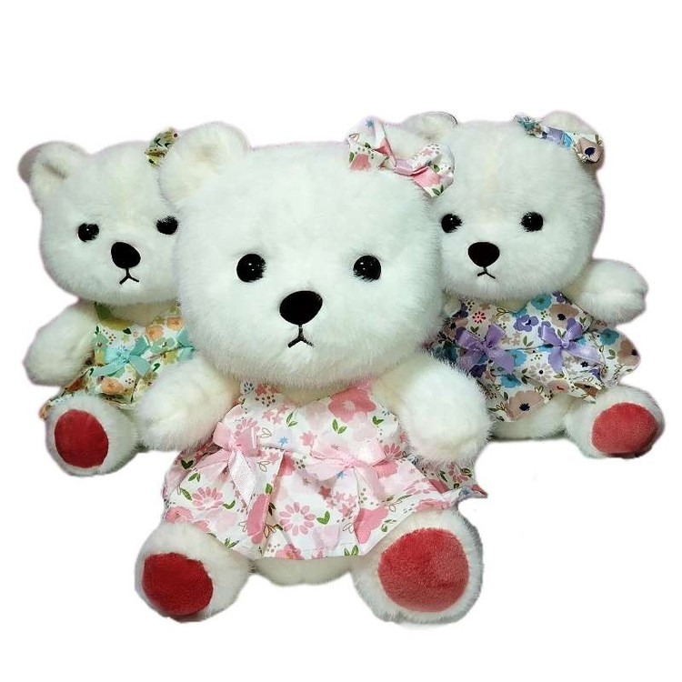 خرس پولیشی لطیف با لباس سبز گلدار و قابل شستشو، انتخابی خاص برای بازی کودک